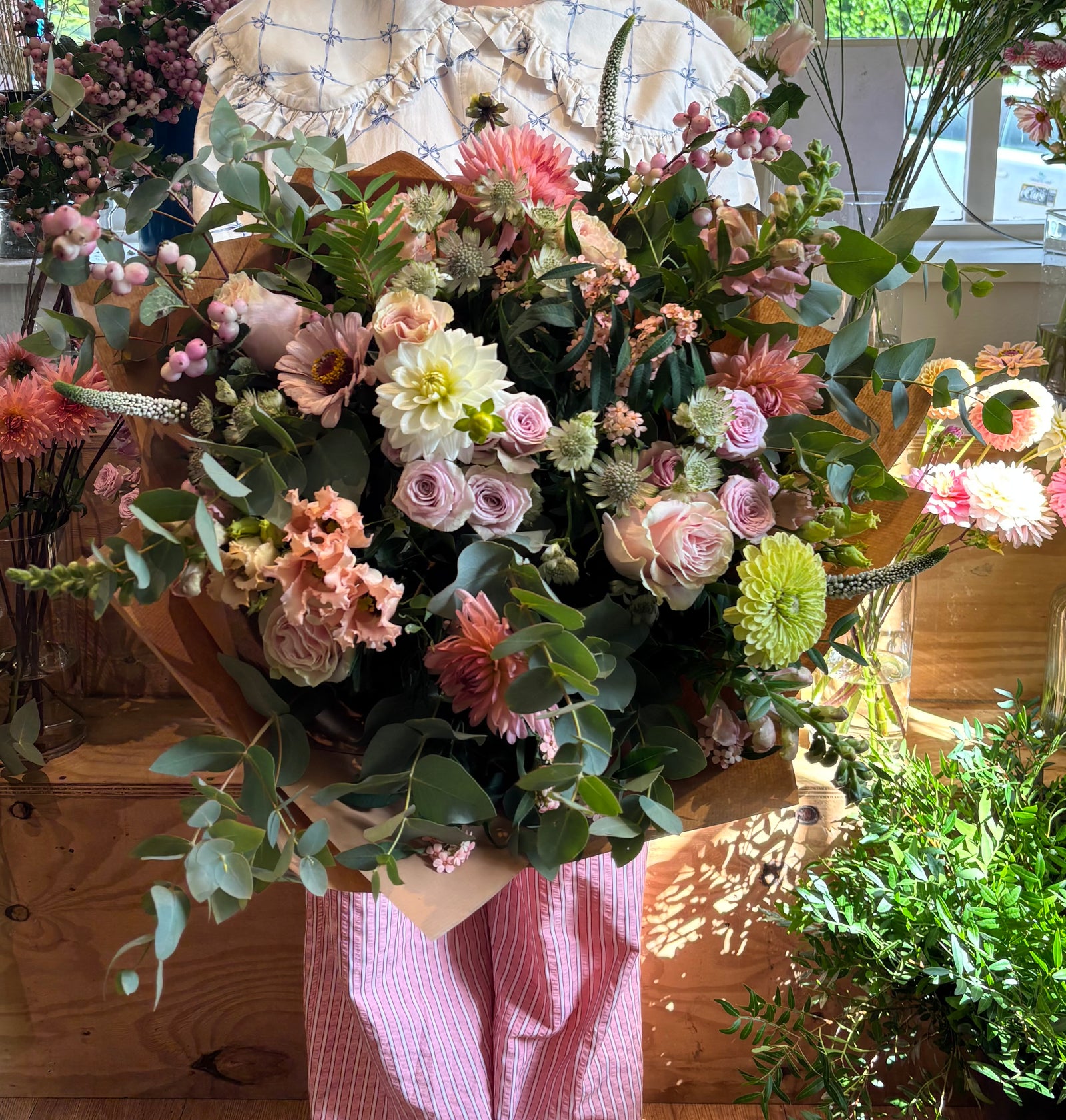 Flower delivery in Burton-on-Trent and nearby villages